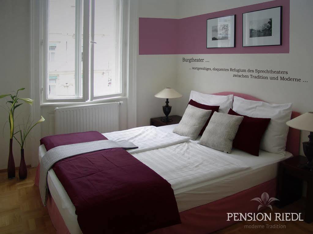 Pension Riedl เวียนนา ภายนอก รูปภาพ